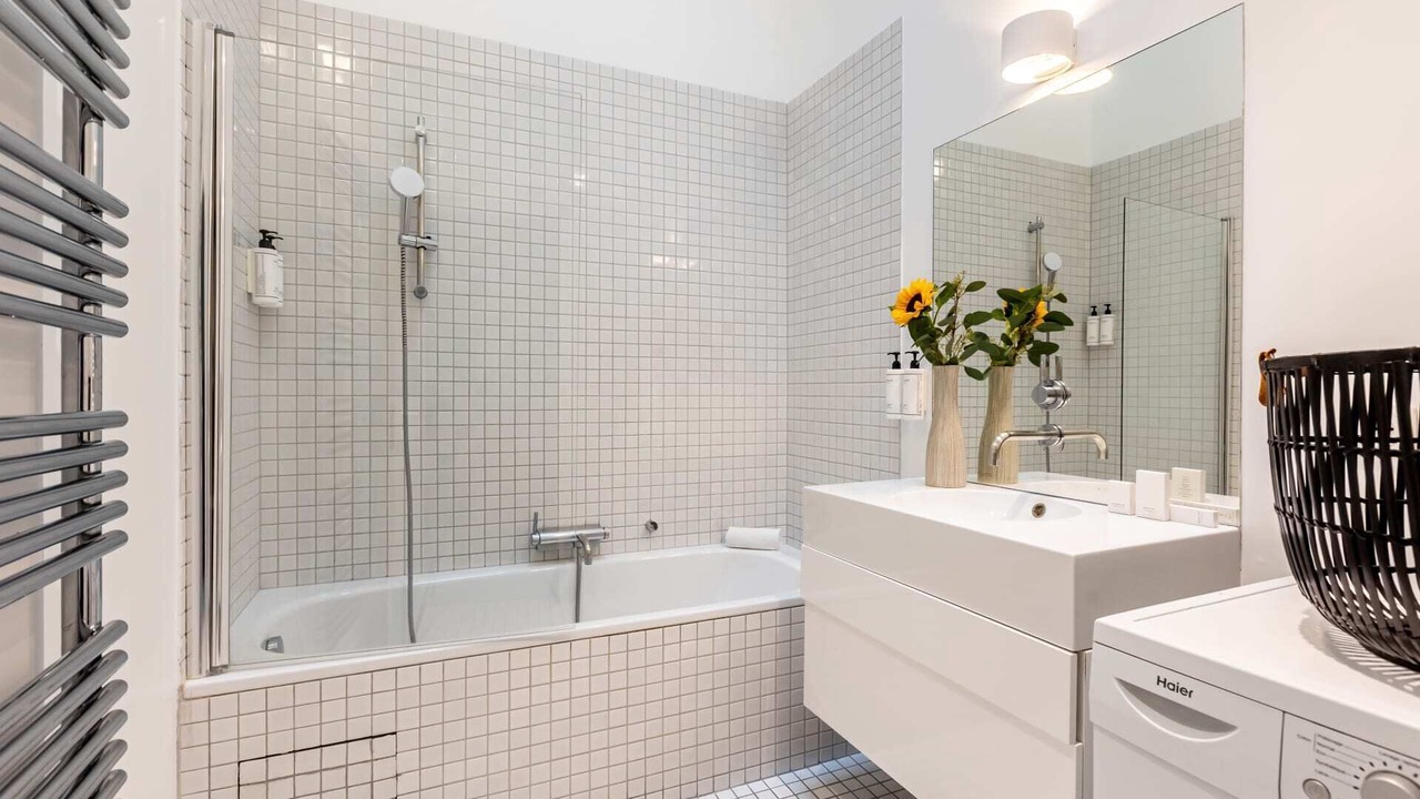 Photo of Bathroom in Quartier du Petit-Montrouge