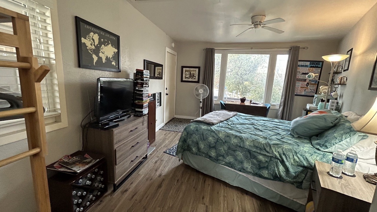 Photo of Bedroom in Highland Park West