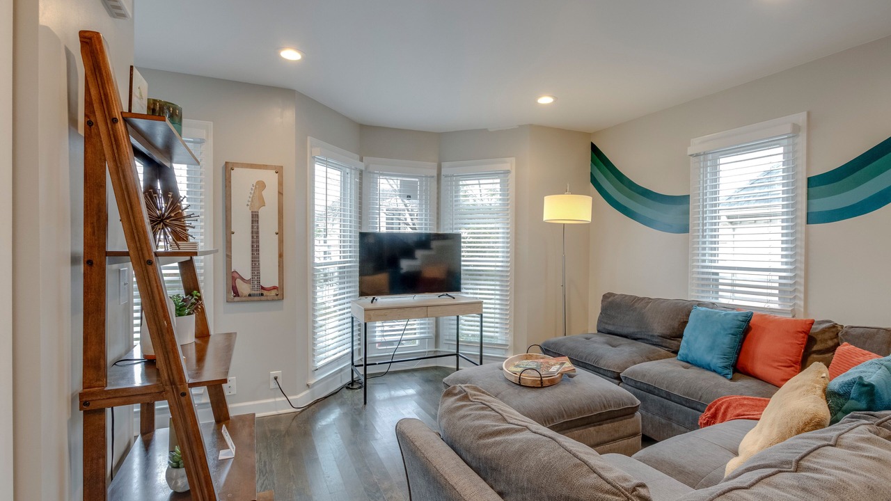 Photo of Bedroom in Hillsboro West End