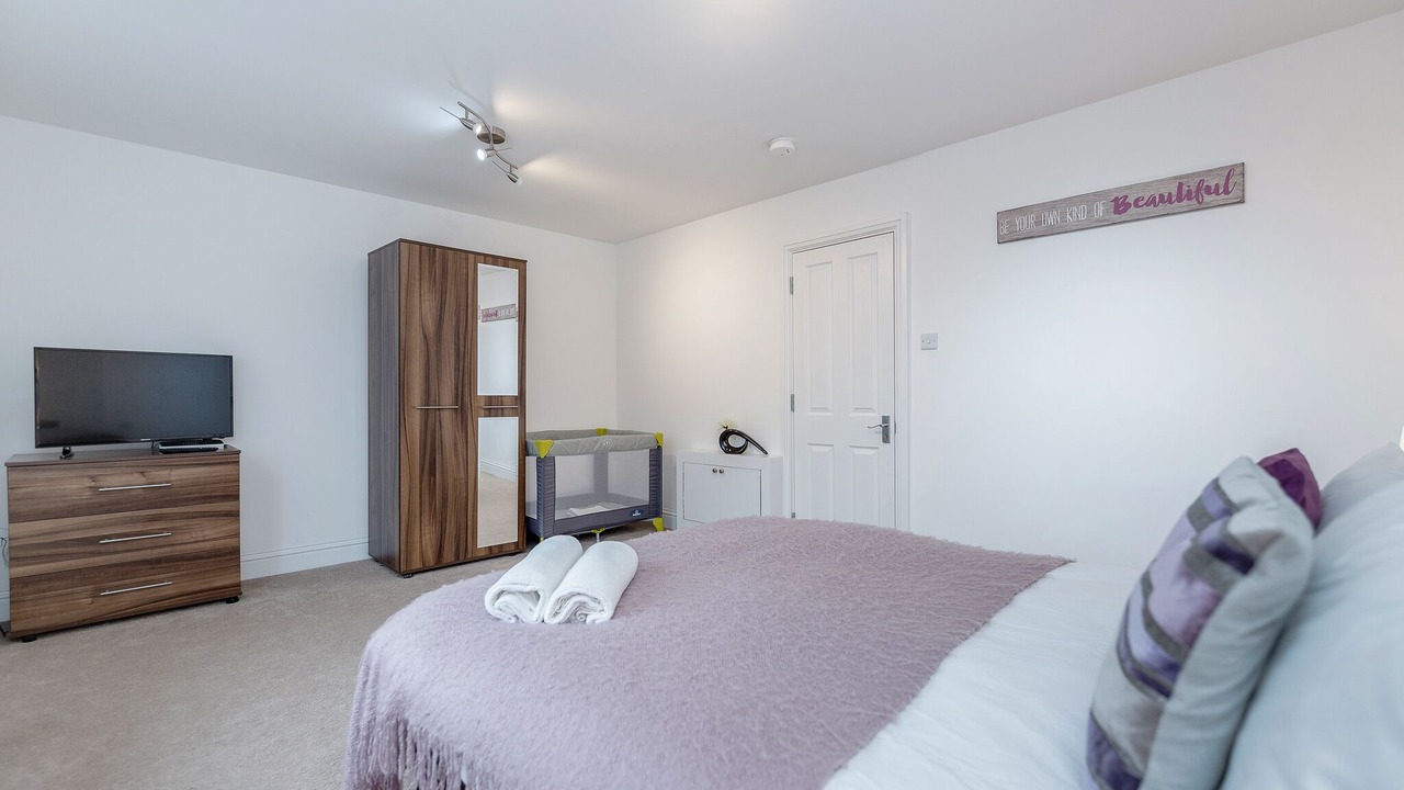 Photo of Bedroom in Yiewsley