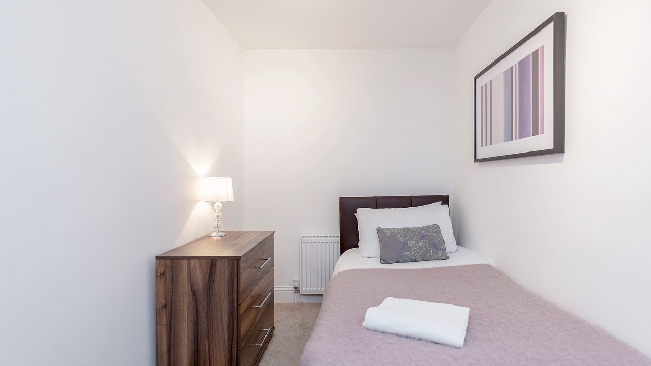 Photo of Bedroom in Yiewsley