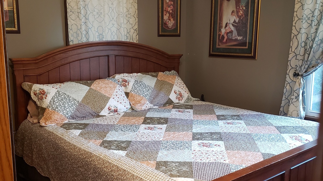 Photo of Bedroom in Clymer