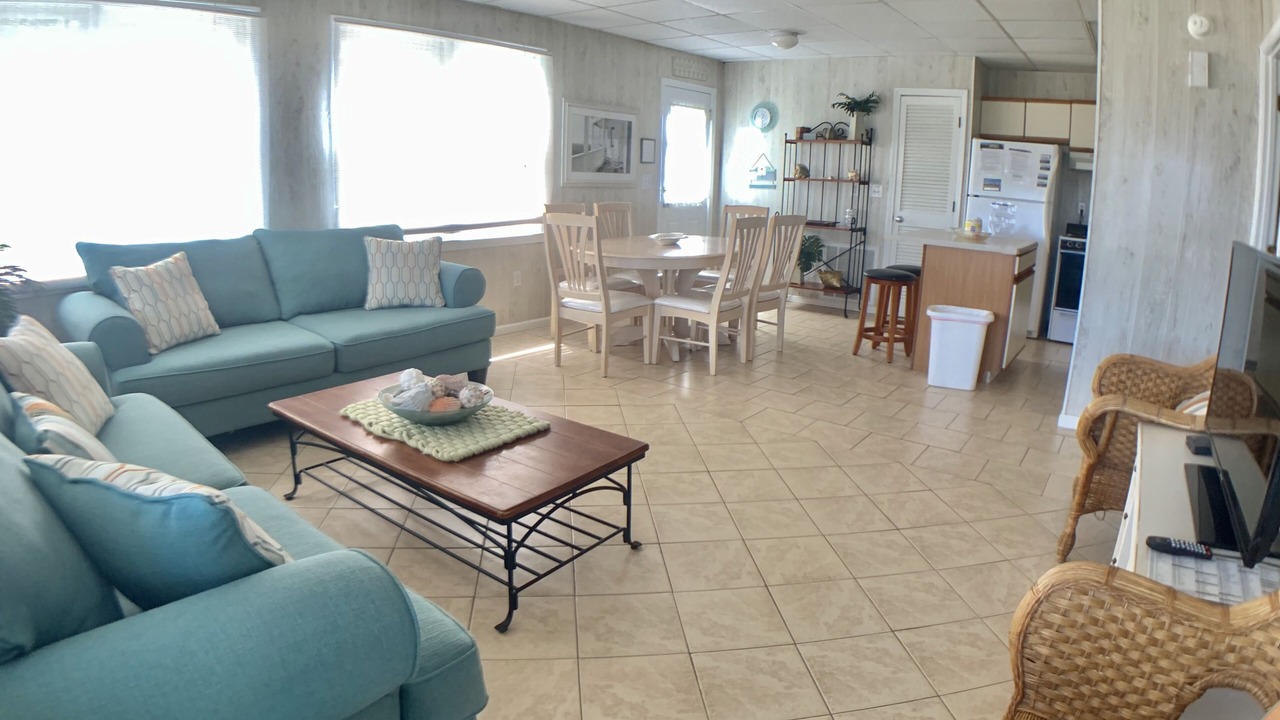 Photo of Livingroom in Surfside Beach
