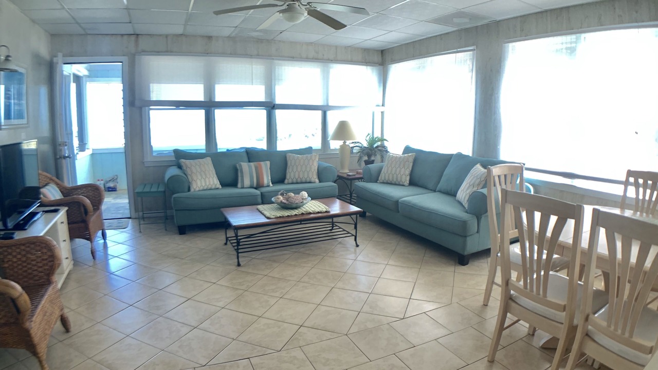 Photo of Livingroom in Surfside Beach