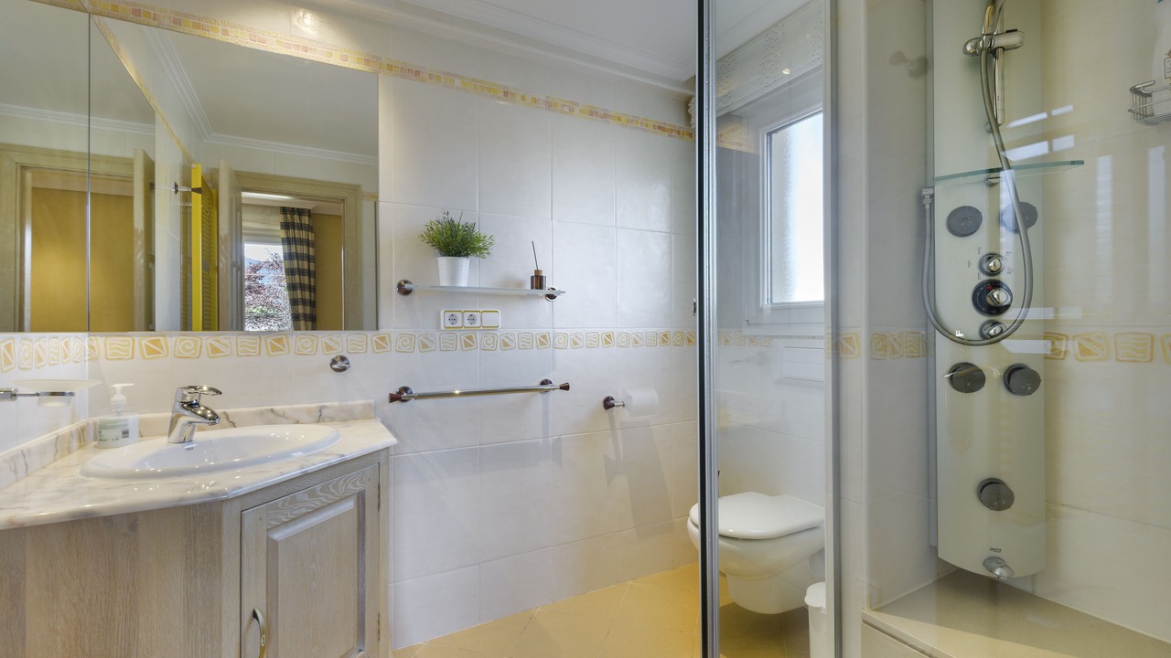 Photo of Bathroom in Jaca