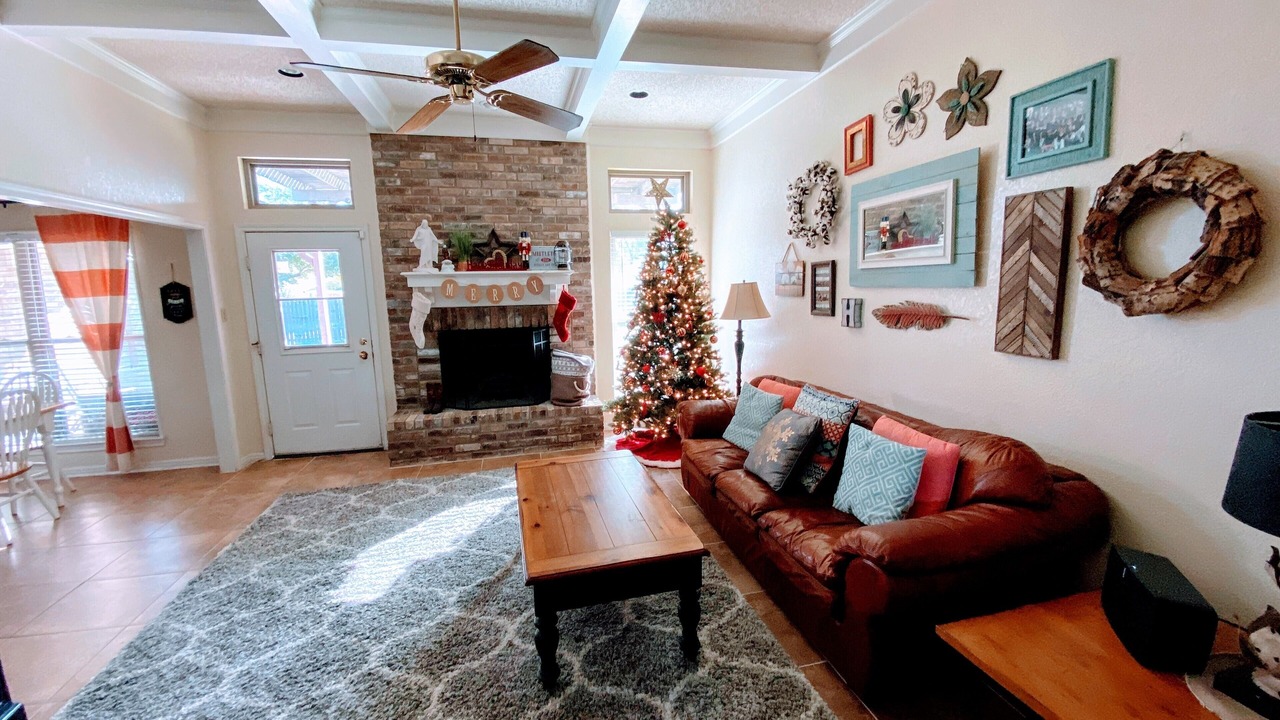 Photo of Bedroom in Hewitt