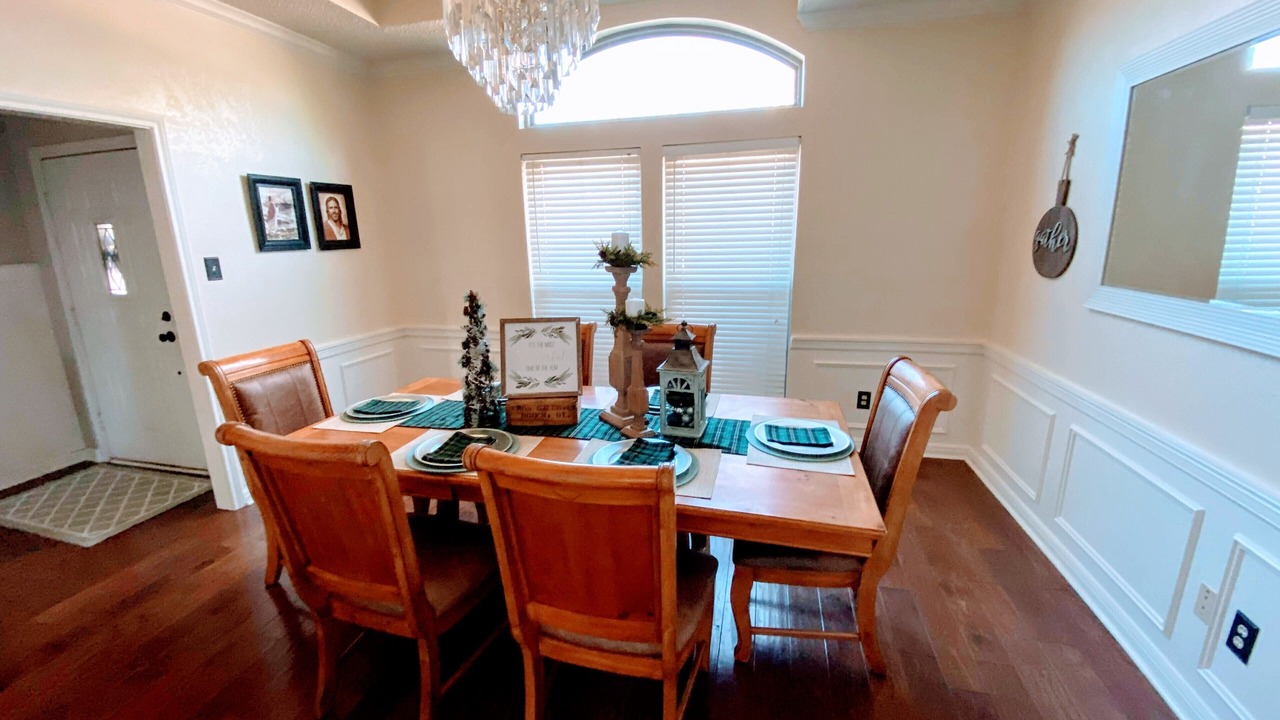 Photo of Bedroom in Hewitt
