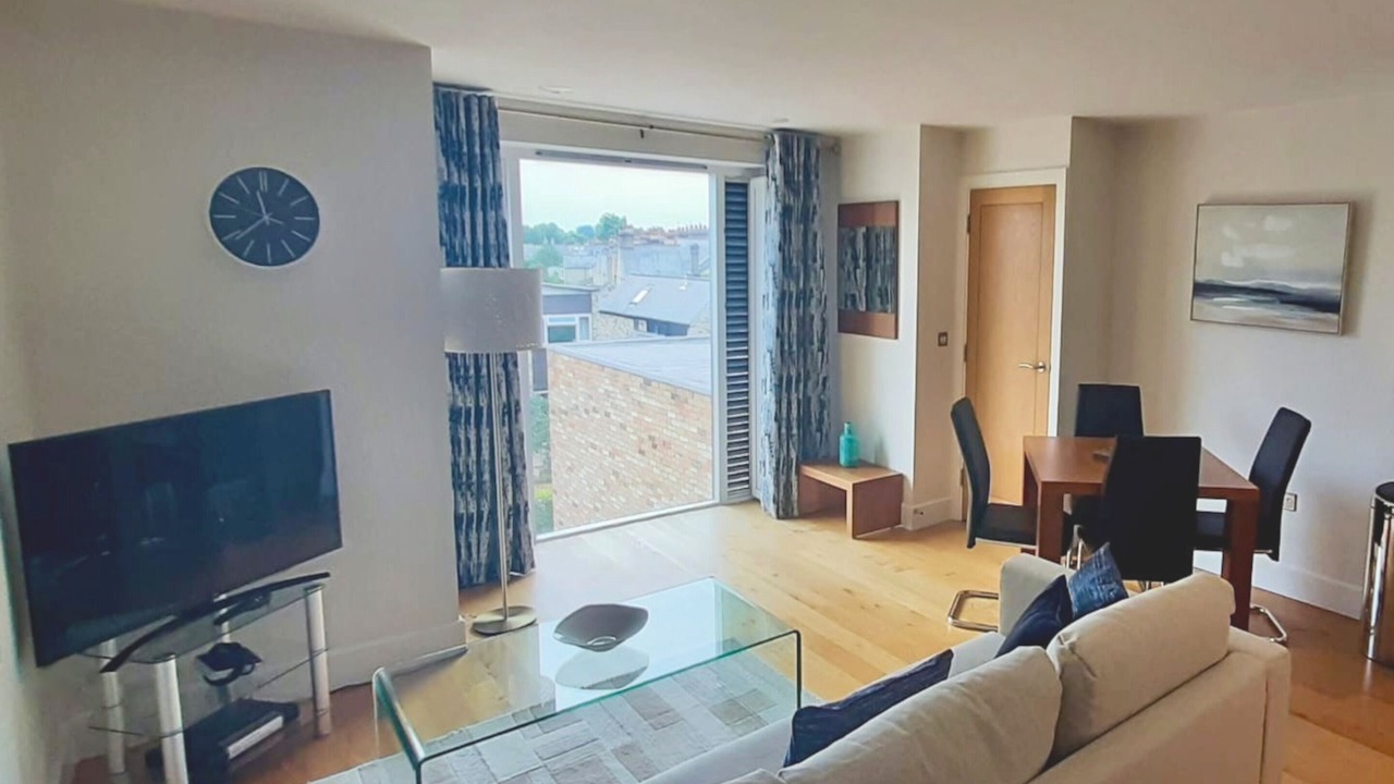 Photo of Livingroom in Cambridge