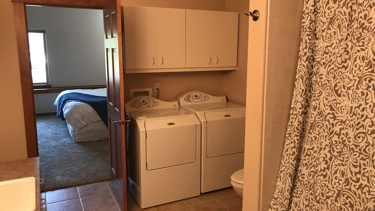 Photo of Bedroom in Colbert