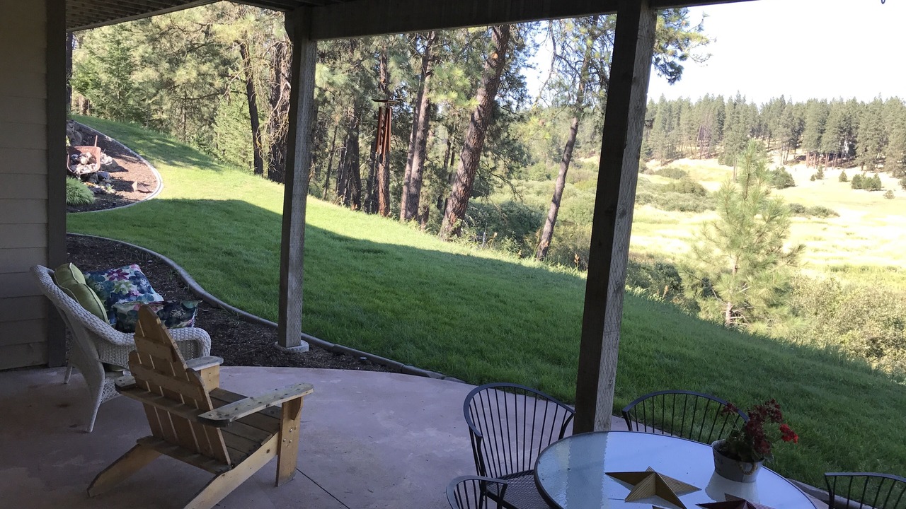 Photo of Others in Colbert