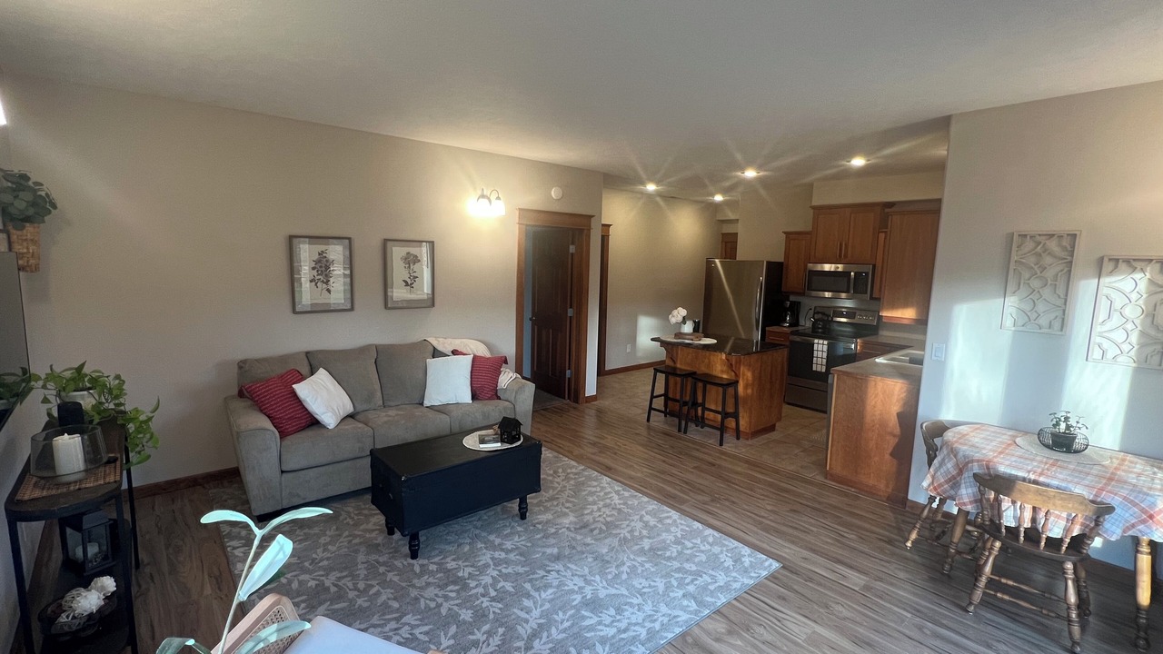 Photo of Livingroom in Colbert