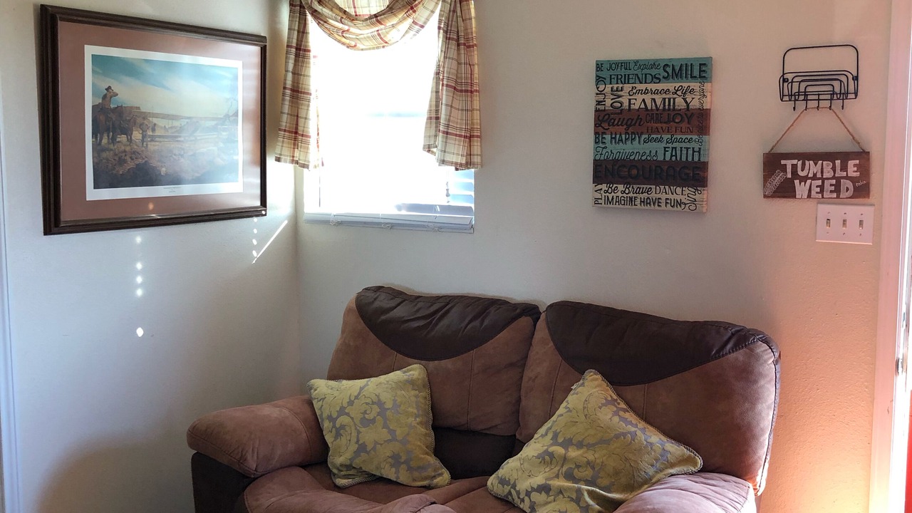 Photo of Livingroom in Sutherland Springs
