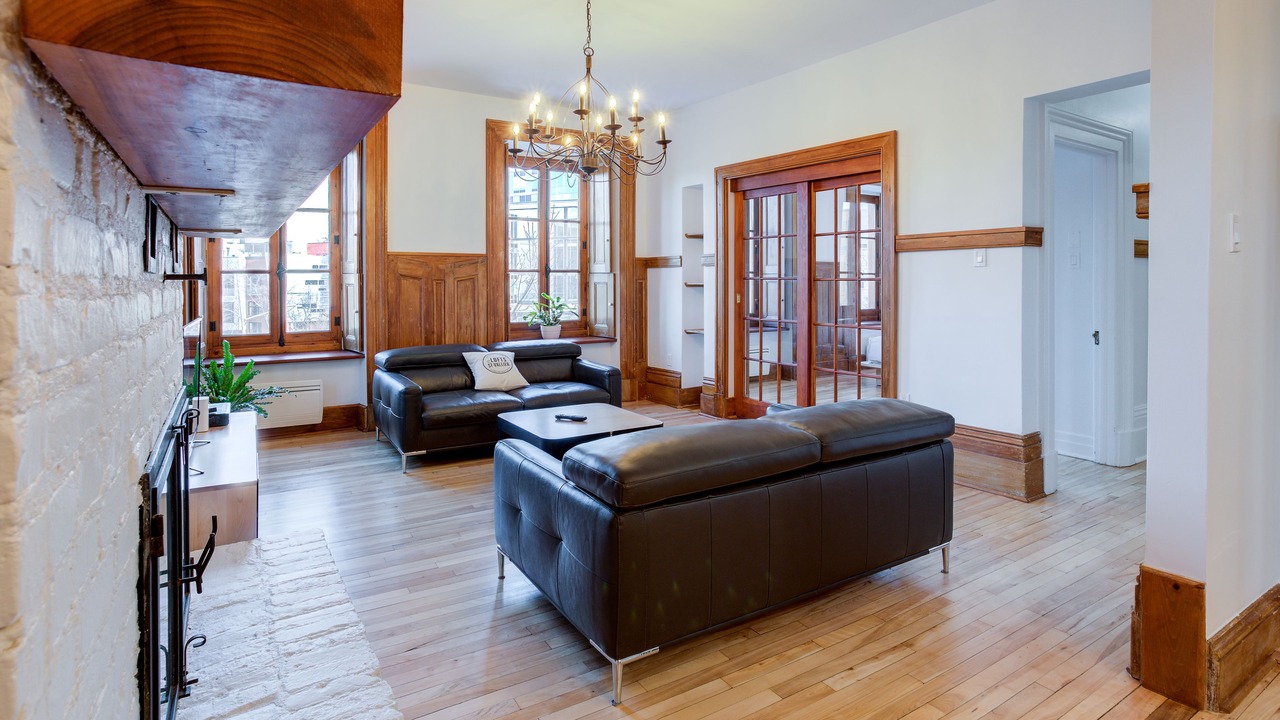 Photo of Livingroom in Centre-Ville