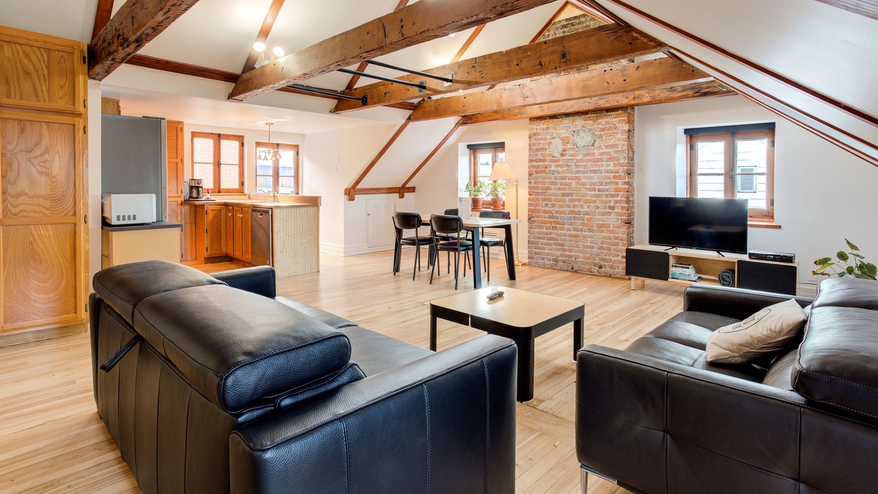 Photo of Livingroom in Centre-Ville