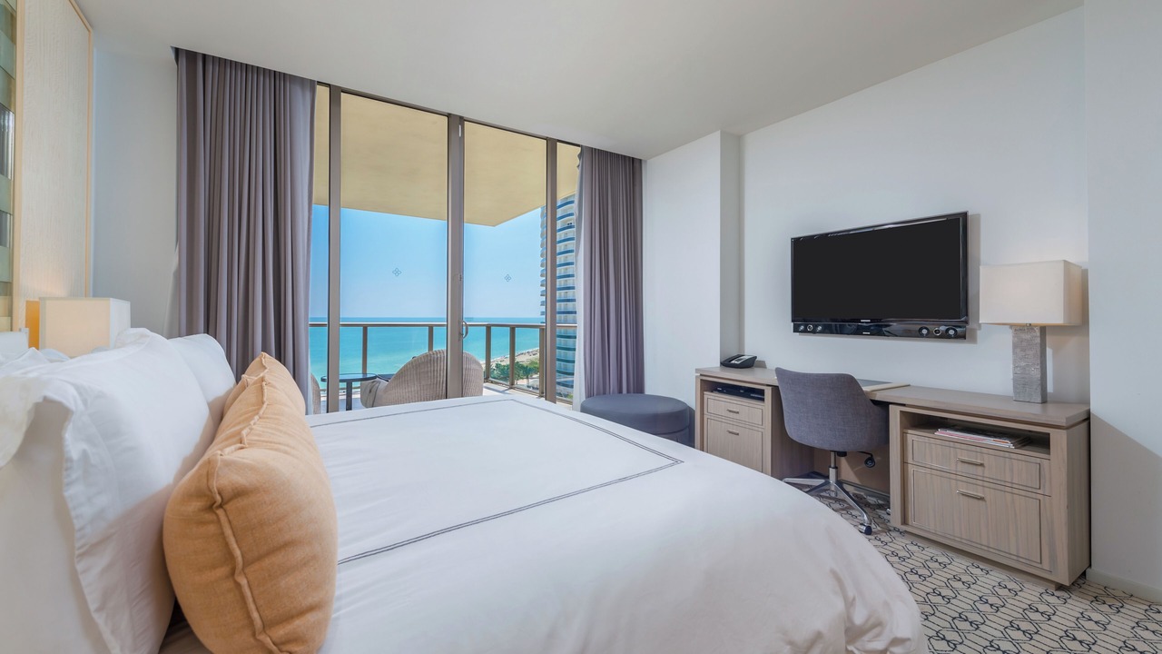 Photo of Bedroom in Bal Harbour