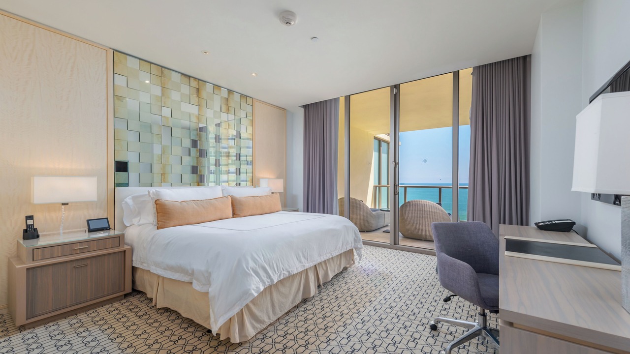 Photo of Bedroom in Bal Harbour