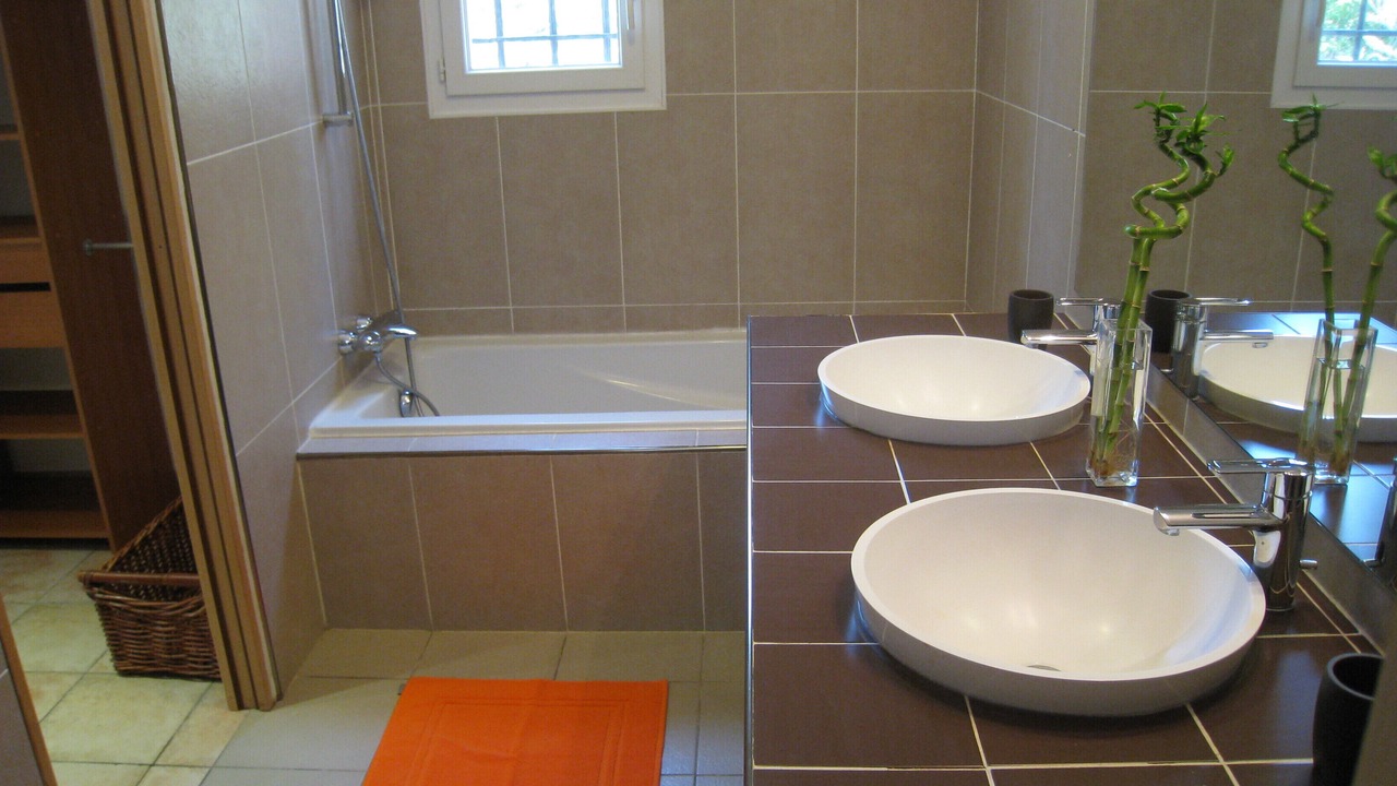 Photo of Bathroom in Les Pennes-Mirabeau