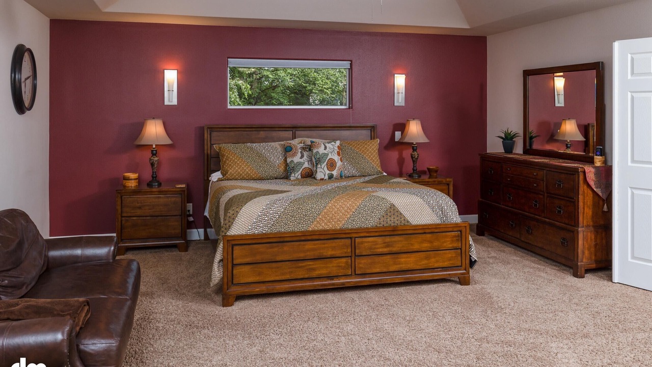 Photo of Bedroom in University Area