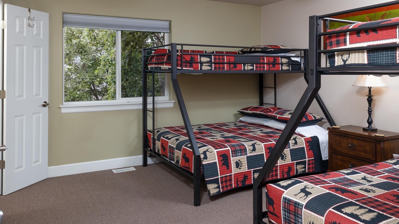 Photo of Bedroom in University Area