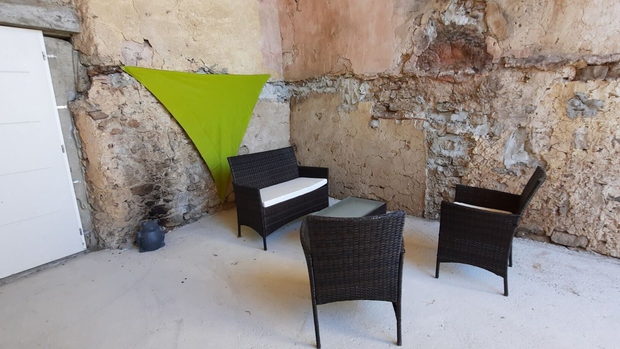 Photo of Patio Balcony in Mouthoumet