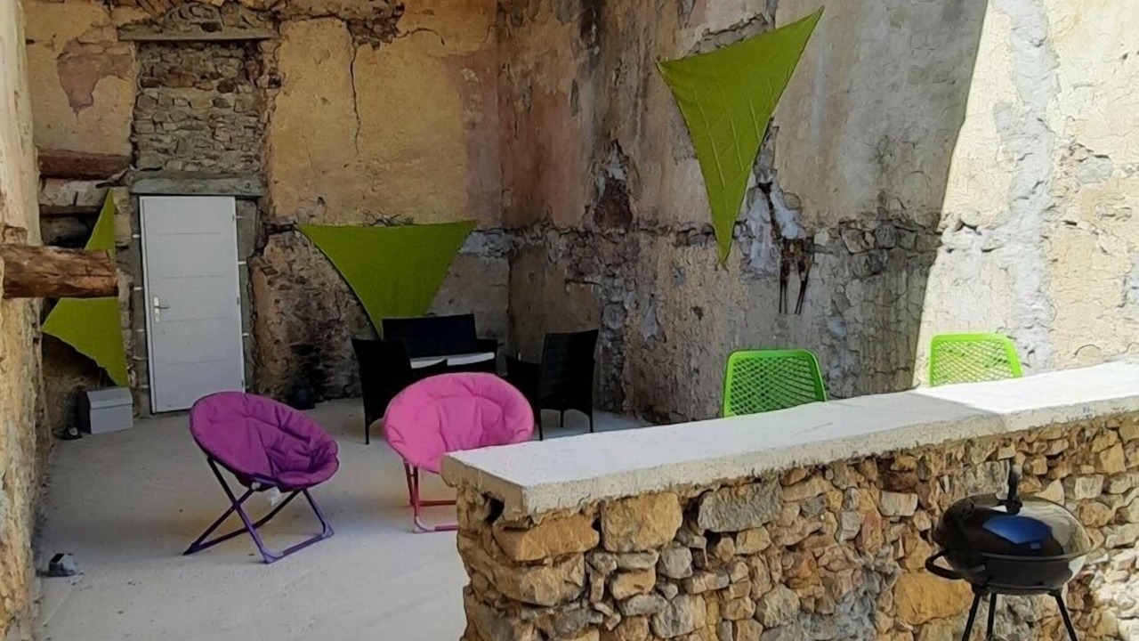 Photo of Patio Balcony in Mouthoumet
