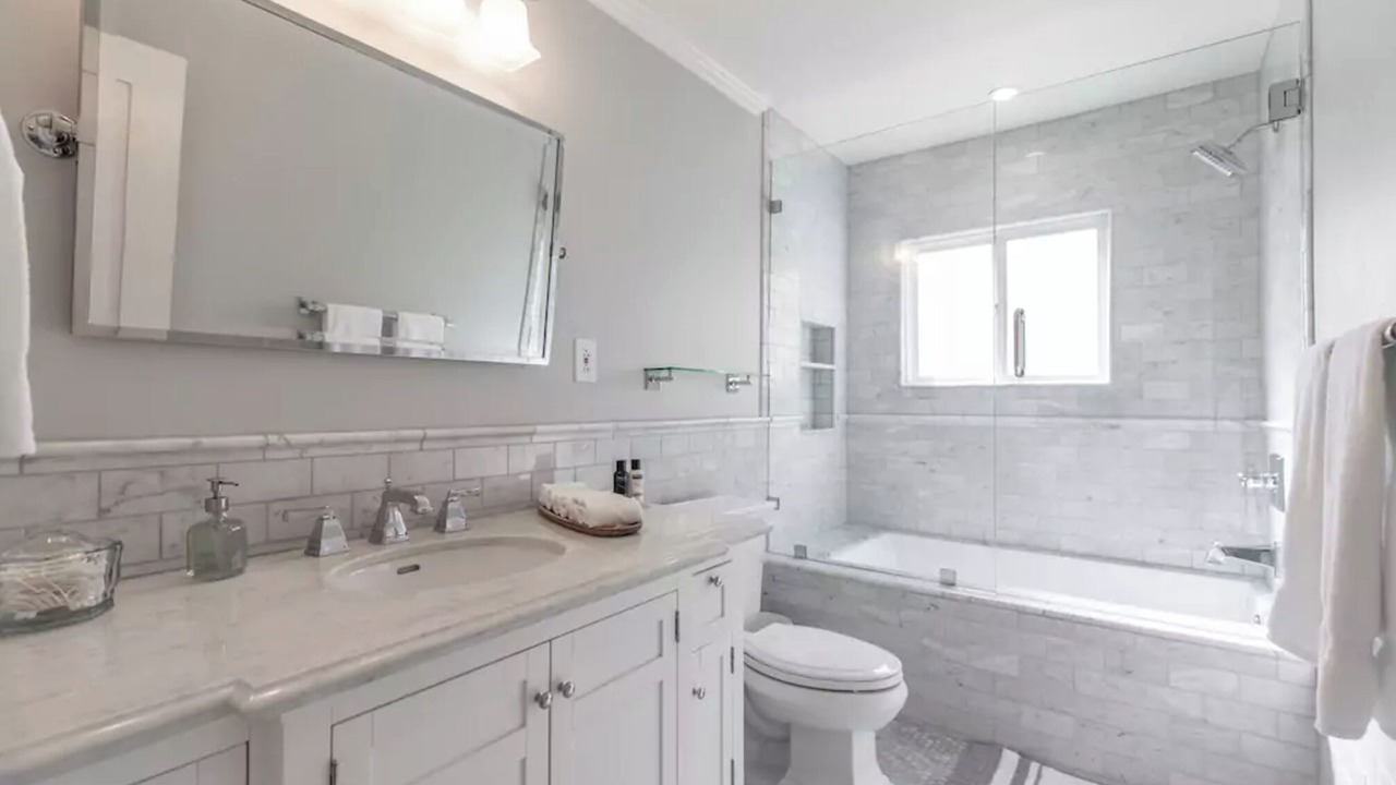 Photo of Bathroom in Hollywood Hills