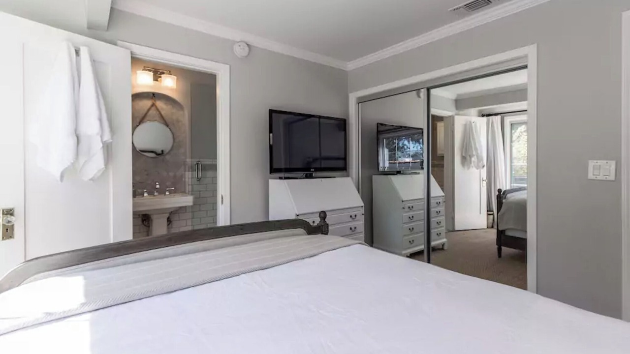 Photo of Bedroom in Hollywood Hills