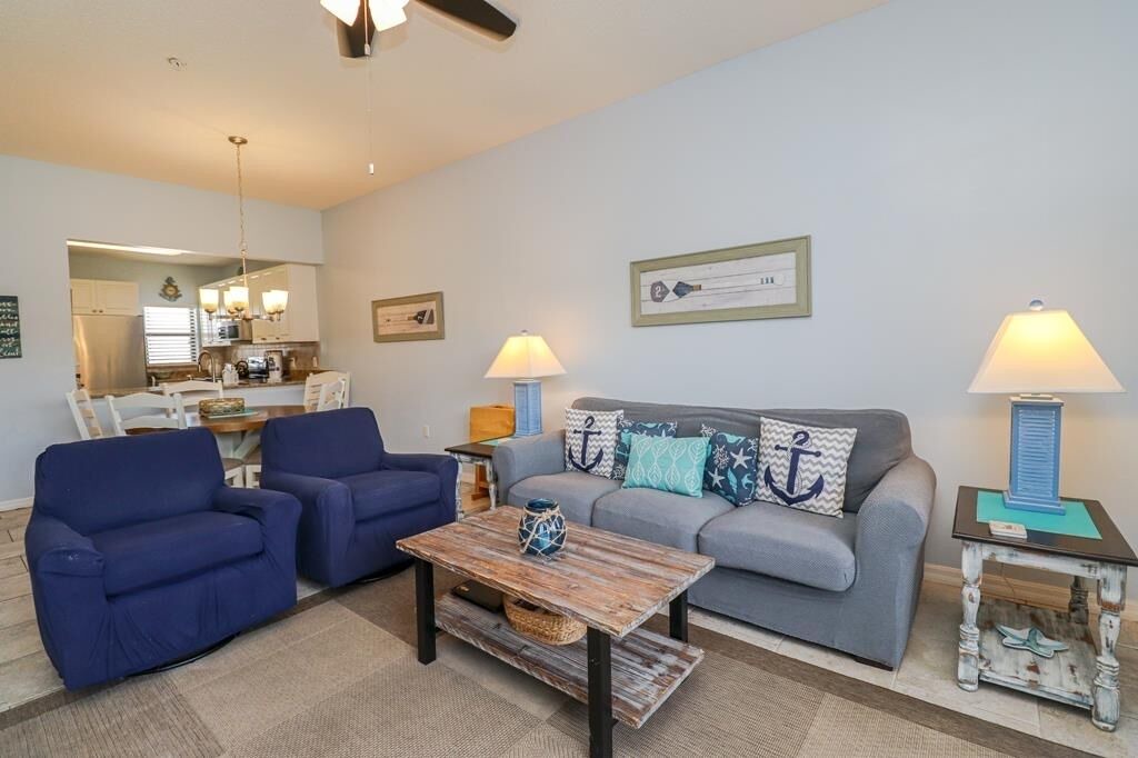 Photo of Livingroom in Butler Beach