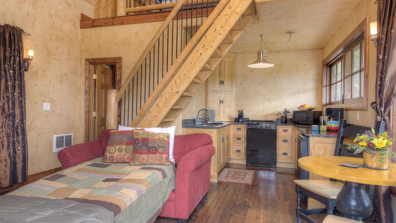 Photo of Others in Victor