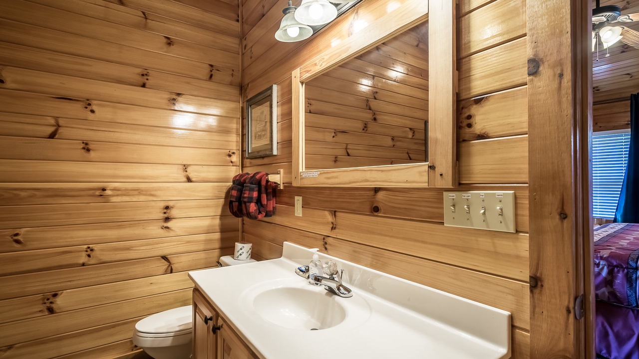 Photo of Bathroom in Pigeon Forge