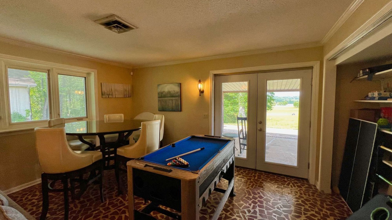 Photo of Bedroom in Lookout Valley Neighborhood Association