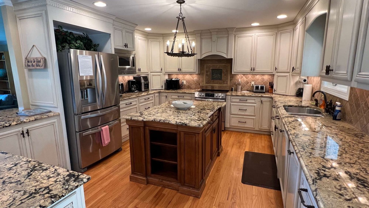 Photo of Kitchen in Lookout Valley Neighborhood Association