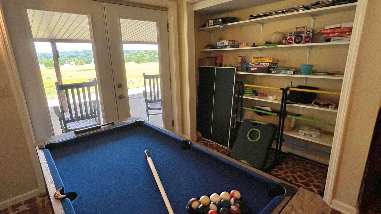 Photo of Bedroom in Lookout Valley Neighborhood Association