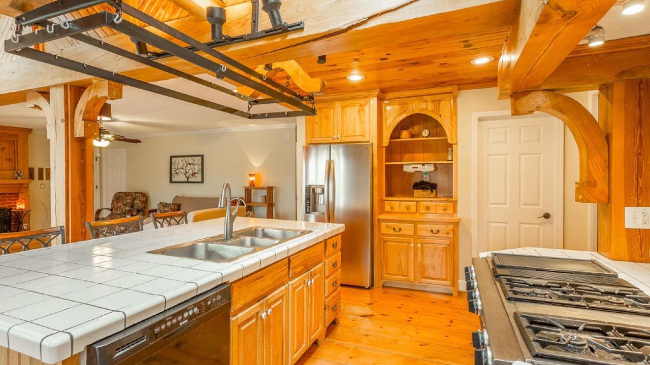 Photo of Others in Lookout Mountain