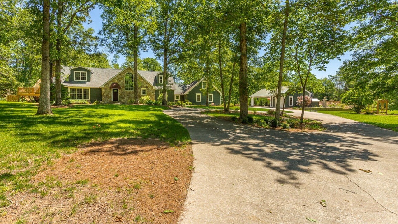 Photo of Others in Lookout Mountain