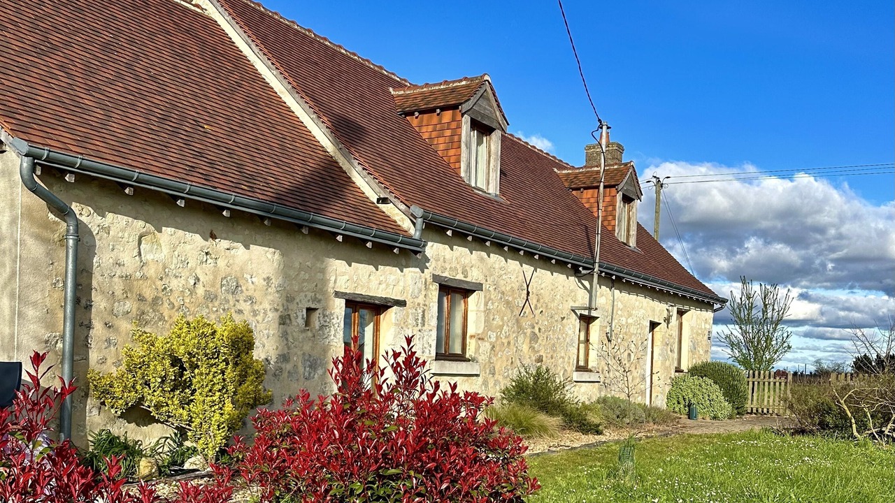 Photo of Outdoor in Noyant-Villages