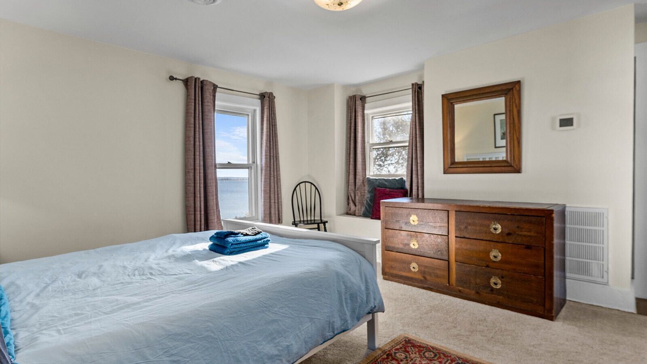 Photo of Bedroom in Montross