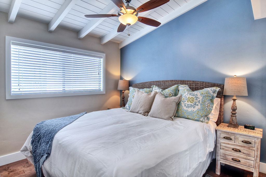 Photo of Bedroom in Corona del Mar