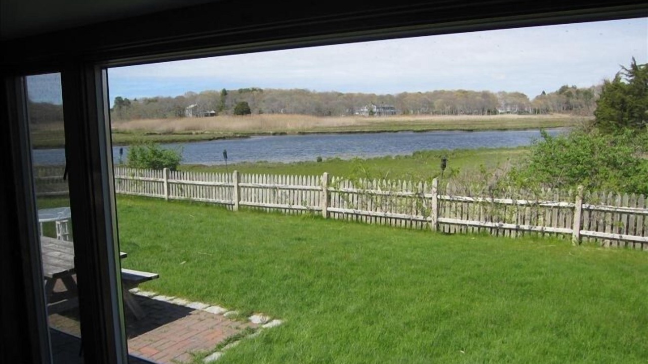 Photo of Bedroom in Centerville
