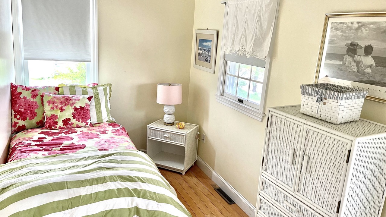 Photo of Bedroom in Centerville