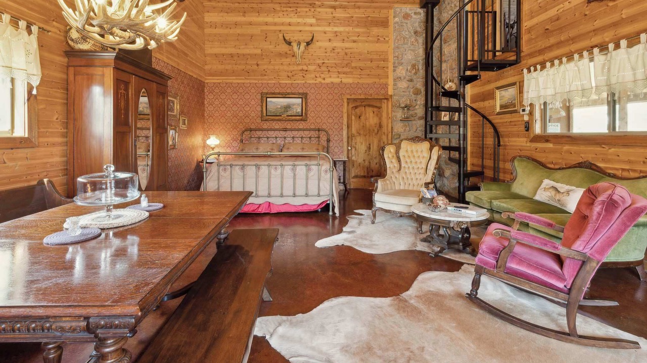 Photo of Bedroom in Canyon