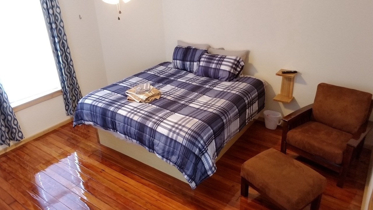 Photo of Bedroom in Freeman