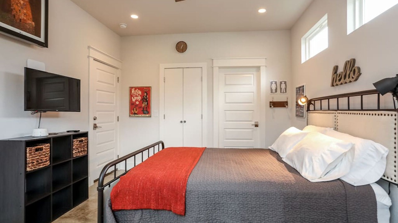 Photo of Bedroom in Chestnut