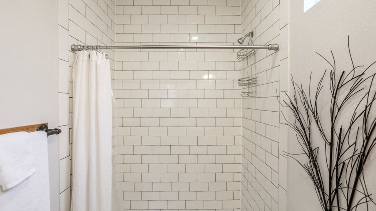 Photo of Bathroom in Chestnut