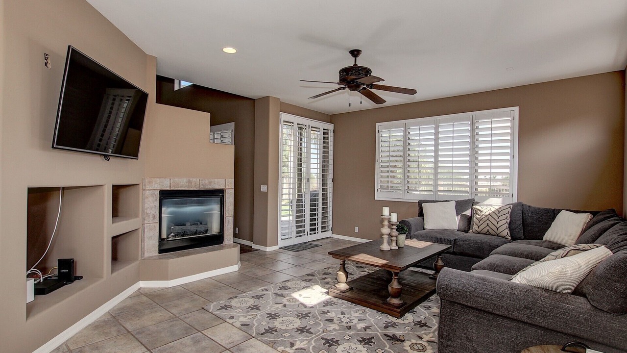 Photo of Livingroom in Arrowhead Ranch