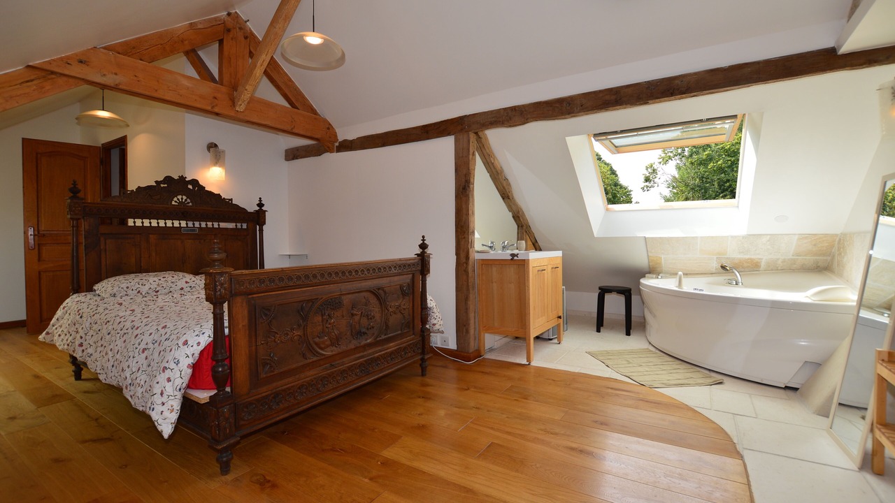 Photo of Bathroom in Saint-Lunaire