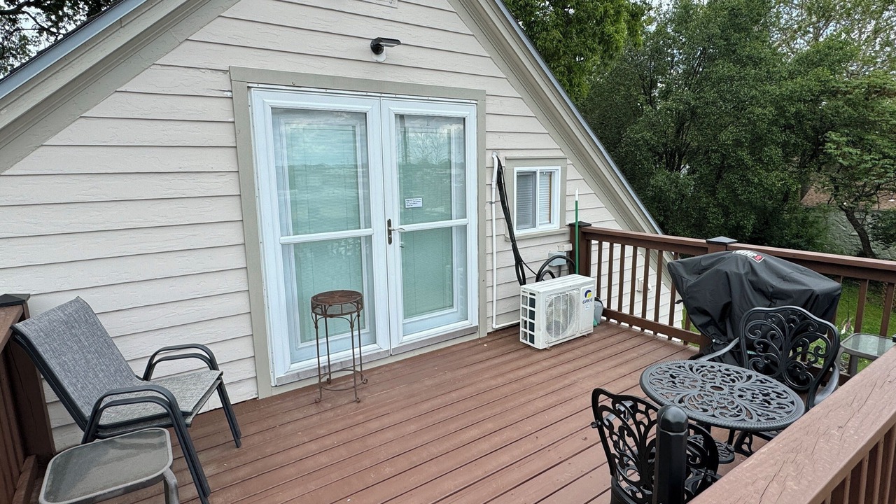 Photo of Outdoor in Walnut Street