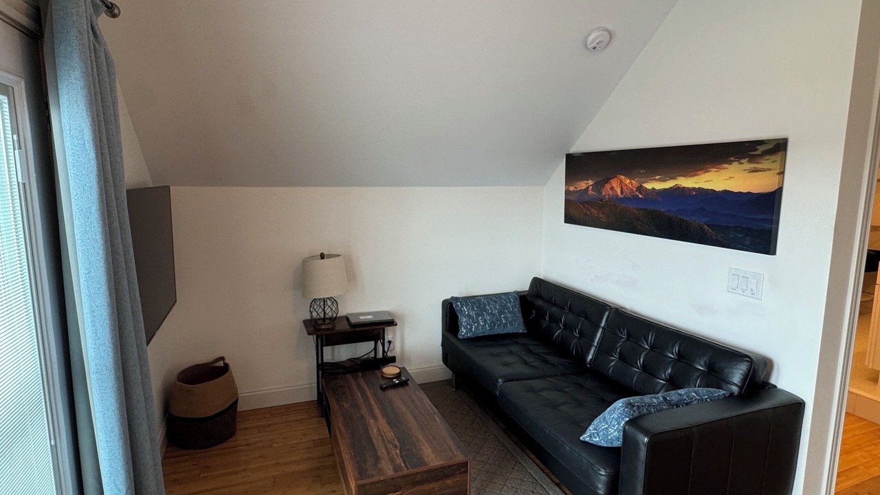 Photo of Livingroom in Walnut Street