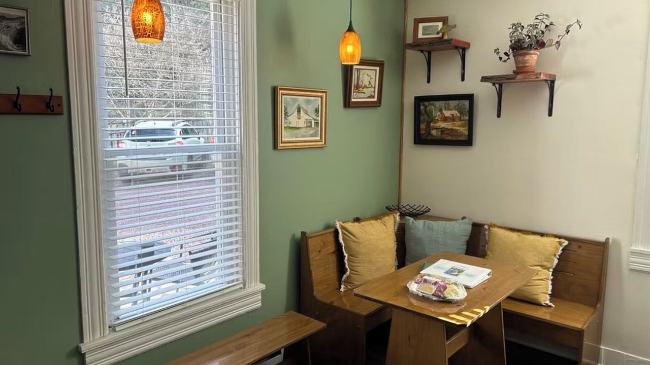 Photo of Others in Ashfield