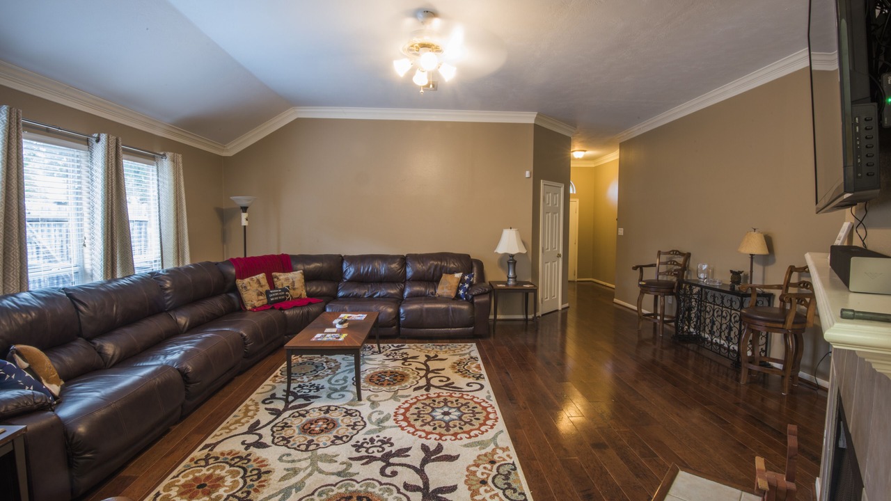 Photo of Livingroom in College Station